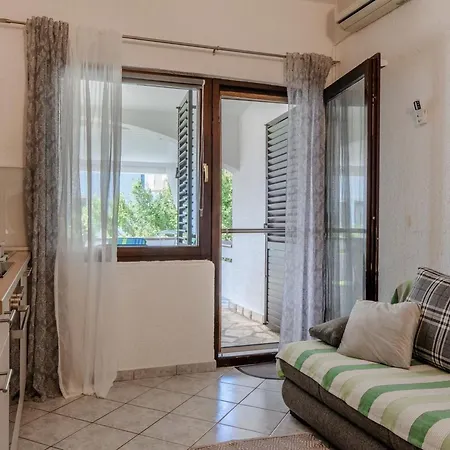 Διαμέρισμα Santek 2 By Interhome *