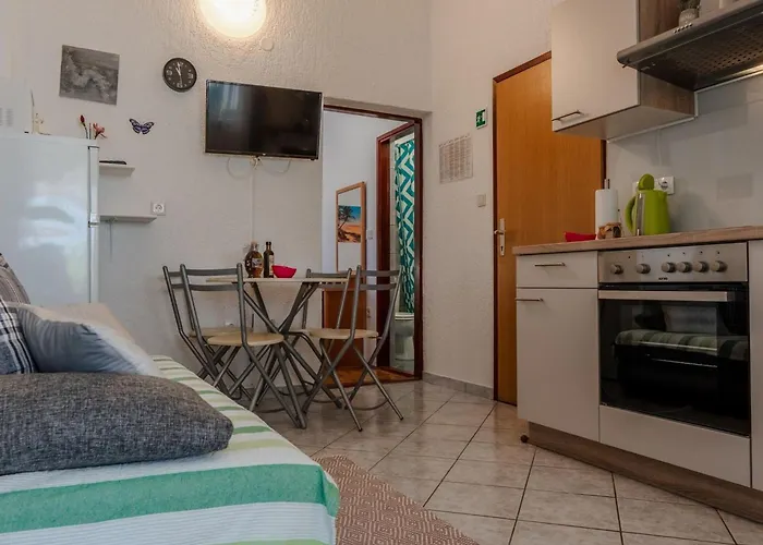 Santek 2 By Interhome