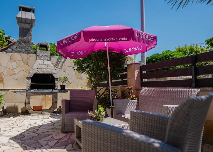 Santek 2 By Interhome *