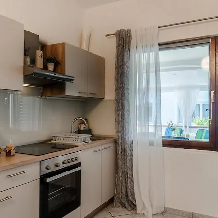 Santek 2 By Interhome