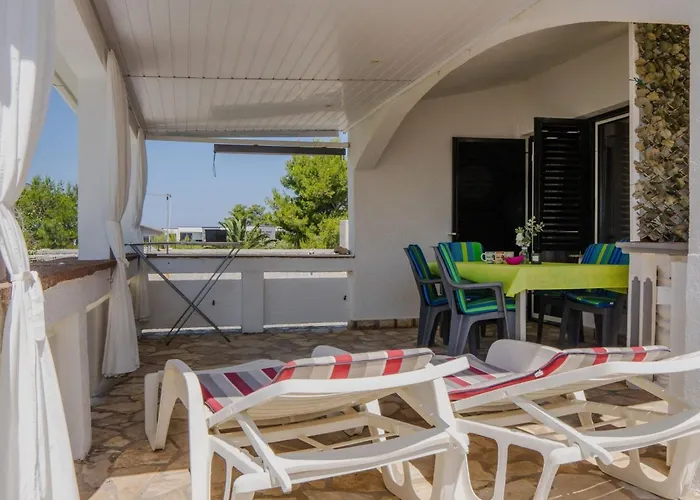 Santek 2 By Interhome * Вир