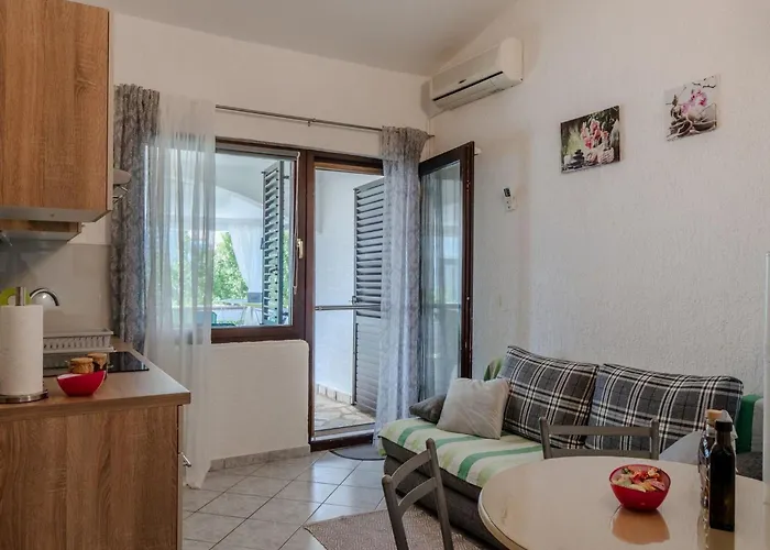 Santek 2 By Interhome * Вир